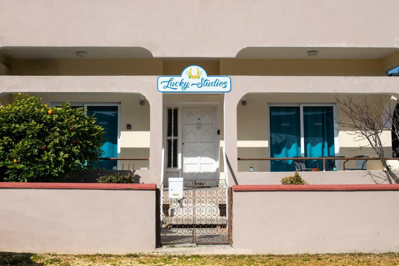 Lucky 2 Apartment Паралимни Екстериор снимка